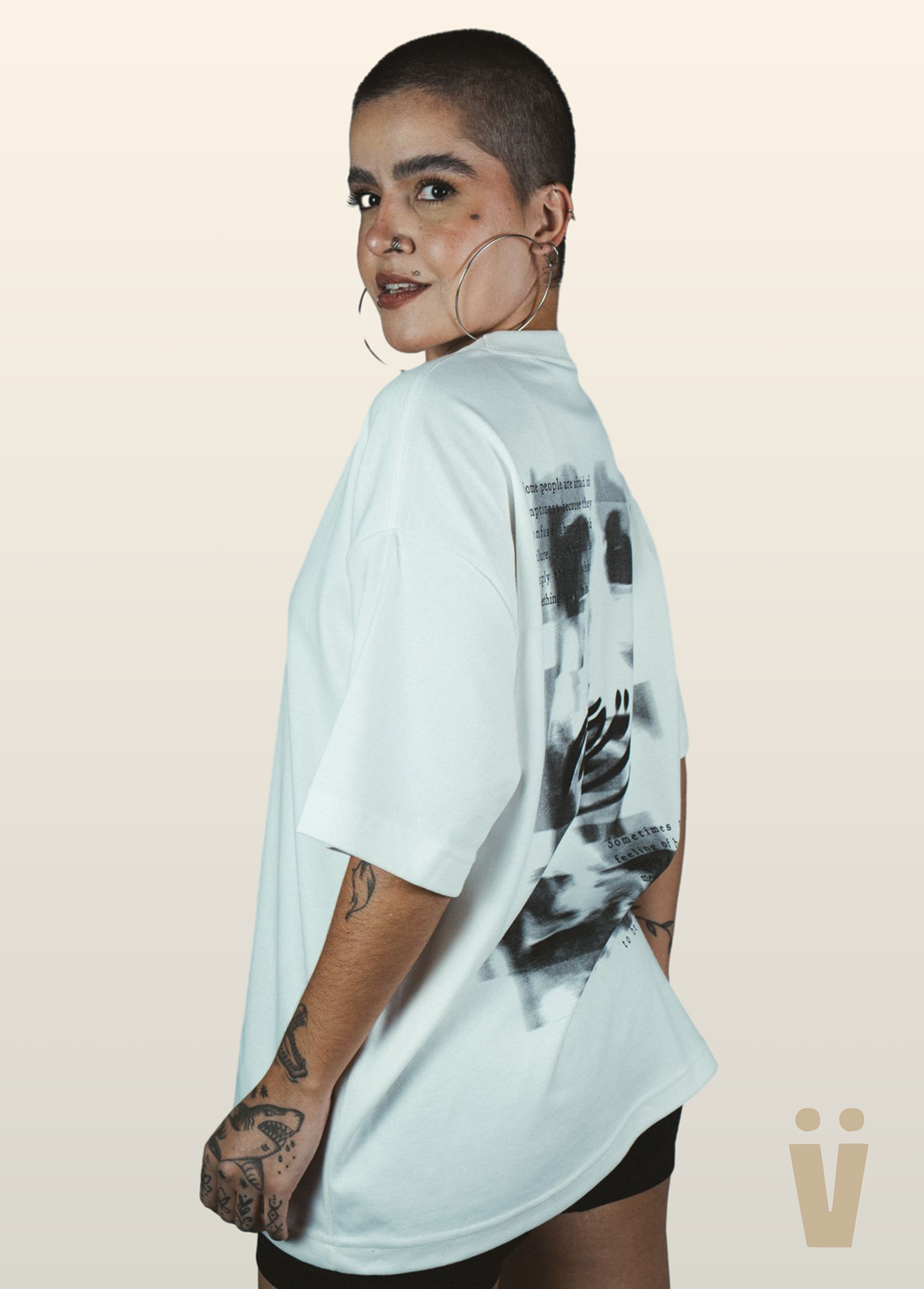 Camisa Oversized Unisex em Algodão Premium – VAZIO